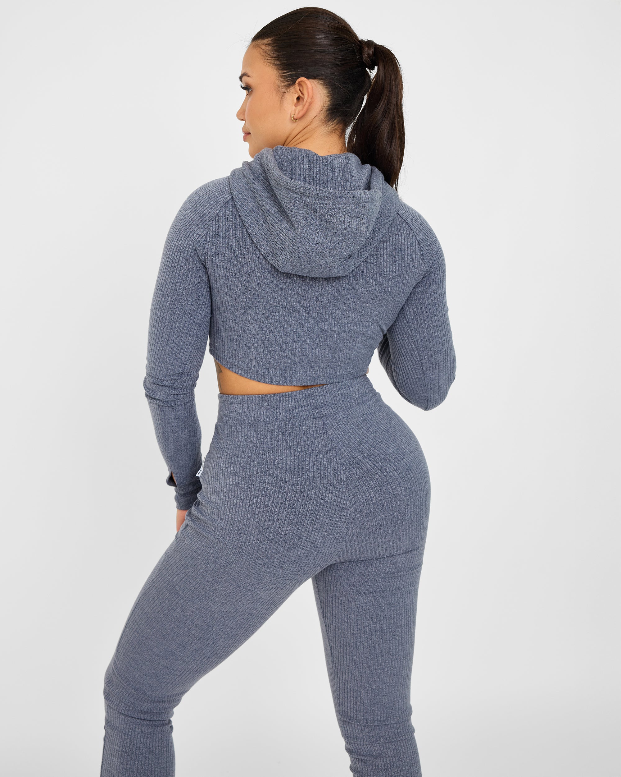 Sudadera con capucha corta y lounge